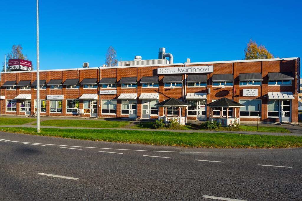Hotelli & Ravintola Martinhovi Raisio Exterior photo